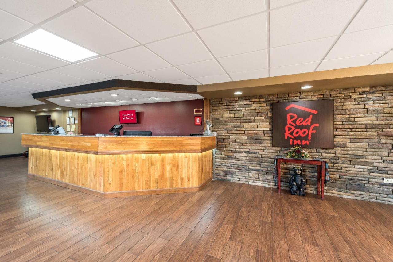 Red Roof Inn & Suites Pigeon Forge Parkway Экстерьер фото