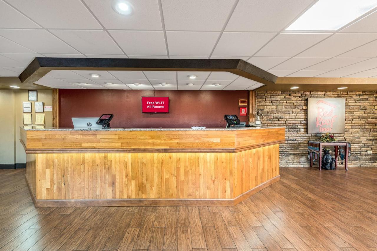 Red Roof Inn & Suites Pigeon Forge Parkway Экстерьер фото