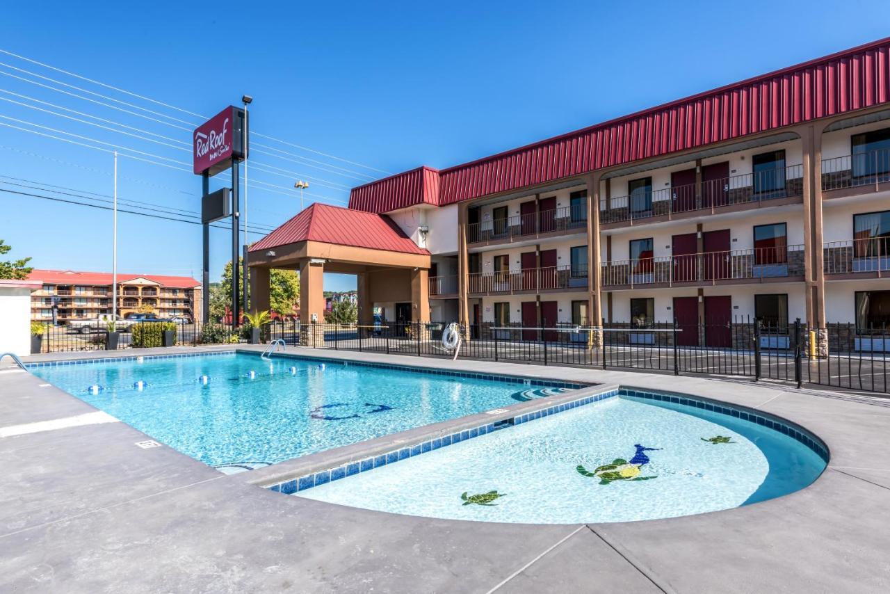 Red Roof Inn & Suites Pigeon Forge Parkway Экстерьер фото